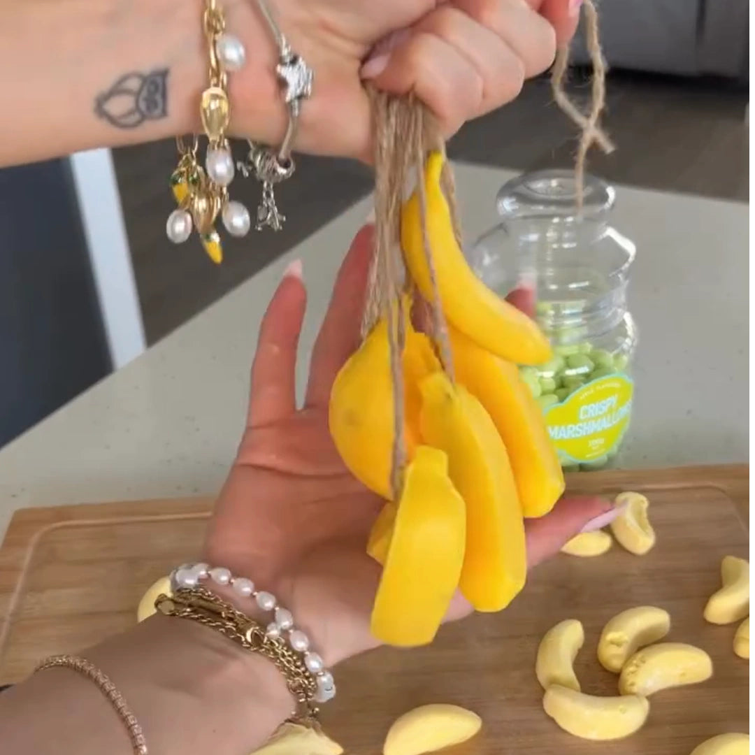 FreshFruit™ Handmade Hanging Soaps - BANANA EDITION